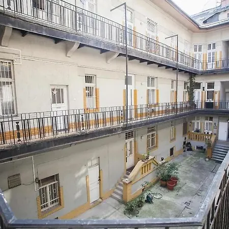 Stradivari * Budapeszt