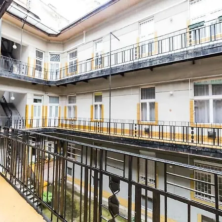 Apartament Stradivari *