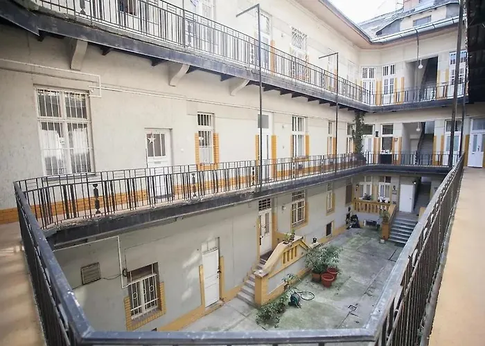 Stradivari * Budapesta