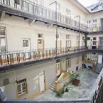 Stradivari * Budapest